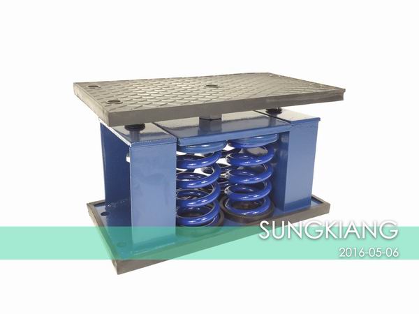 寧夏彈簧阻尼減震器，君悅大酒店彈簧阻尼減震器，水冷螺桿冷水機彈簧阻尼減震器