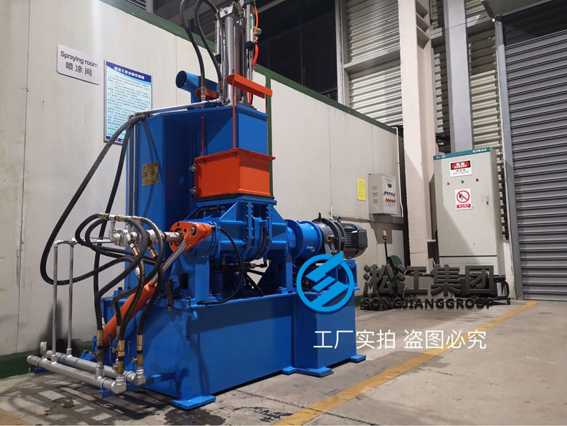 为了把控橡胶接头胶料稳定性实验室新增一台三升密炼机 为了把控橡胶接头胶料稳定性实验室新增一台三升密炼机