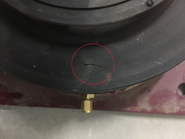 有关某商业变压器空气减震器漏气问题分析报告 有关某商业变压器空气减震器漏气问题分析报告