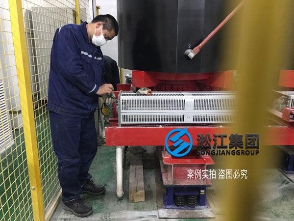 【施工过程】宝龙地产35kv变电站主变器减震降噪 【施工过程】宝龙地产35kv变电站主变器减震降噪